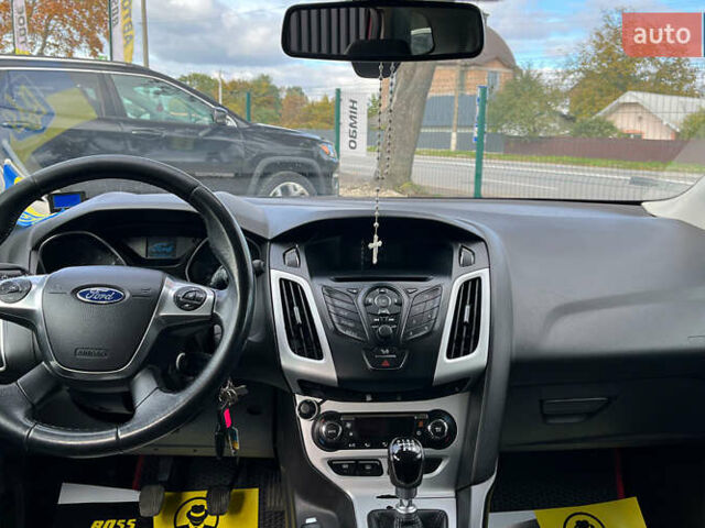 Червоний Форд Фокус, об'ємом двигуна 1.56 л та пробігом 213 тис. км за 7500 $, фото 9 на Automoto.ua