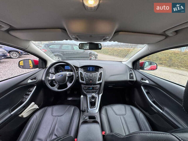 Червоний Форд Фокус, об'ємом двигуна 1.6 л та пробігом 229 тис. км за 8700 $, фото 4 на Automoto.ua