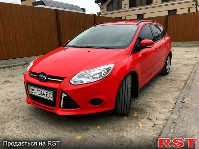 Форд Фокус 2013 в Харькове на Automoto.ua Красный Форд Фокус, объемом двигателя 1 л и пробегом 148 тыс. км за 6200 $, фото 10 на Automoto.ua