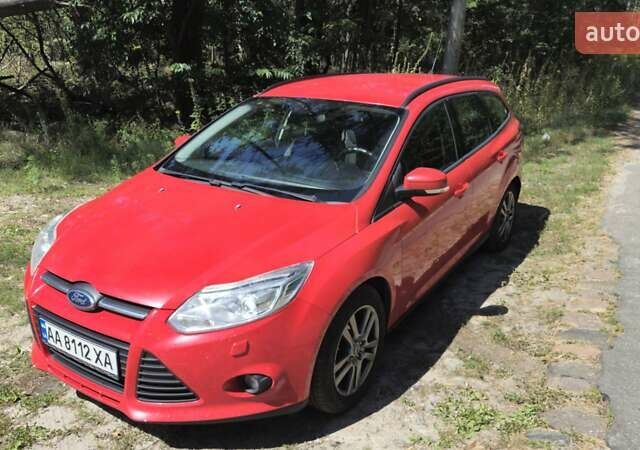 Красный Форд Фокус, объемом двигателя 1.6 л и пробегом 307 тыс. км за 7500 $, фото 4 на Automoto.ua