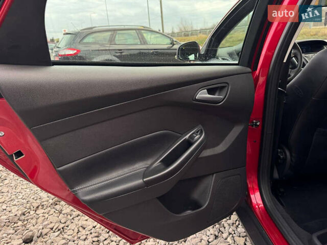 Червоний Форд Фокус, об'ємом двигуна 1.6 л та пробігом 229 тис. км за 8700 $, фото 45 на Automoto.ua