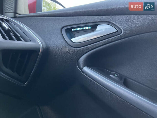 Красный Форд Фокус, объемом двигателя 1.6 л и пробегом 207 тыс. км за 8999 $, фото 22 на Automoto.ua