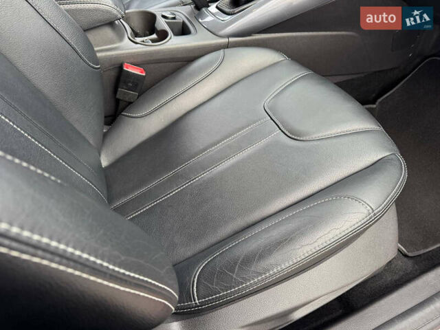 Червоний Форд Фокус, об'ємом двигуна 1.6 л та пробігом 229 тис. км за 8700 $, фото 31 на Automoto.ua