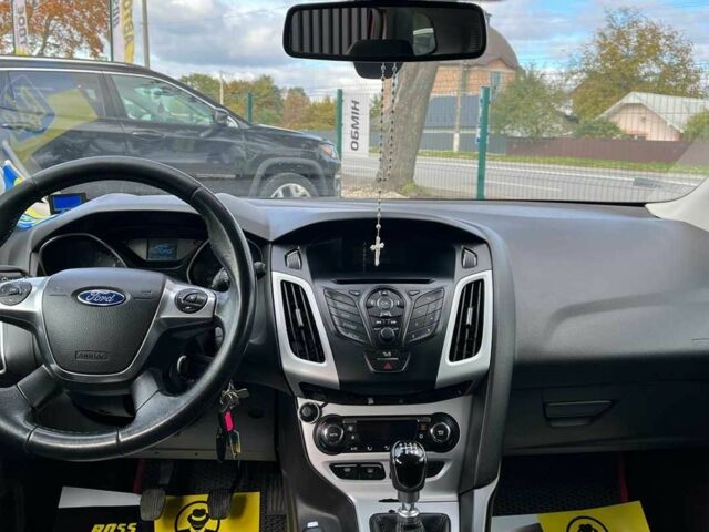 Червоний Форд Фокус, об'ємом двигуна 1.6 л та пробігом 213 тис. км за 7500 $, фото 9 на Automoto.ua