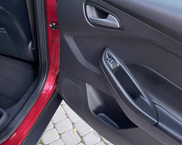 Красный Форд Фокус, объемом двигателя 1.6 л и пробегом 207 тыс. км за 8999 $, фото 36 на Automoto.ua