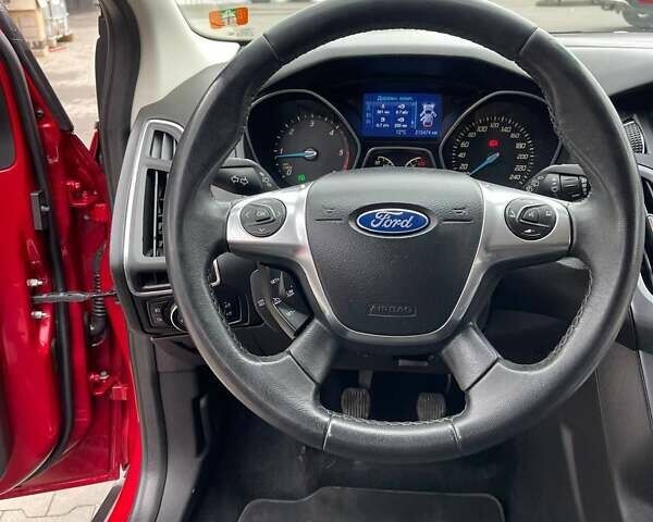 Красный Форд Фокус, объемом двигателя 1.6 л и пробегом 215 тыс. км за 8500 $, фото 15 на Automoto.ua