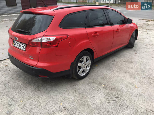 Красный Форд Фокус, объемом двигателя 1 л и пробегом 148 тыс. км за 5400 $, фото 8 на Automoto.ua