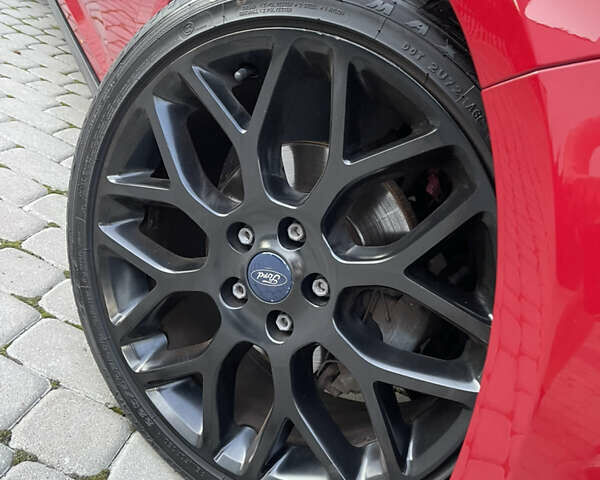 Красный Форд Фокус, объемом двигателя 1.6 л и пробегом 207 тыс. км за 8999 $, фото 14 на Automoto.ua