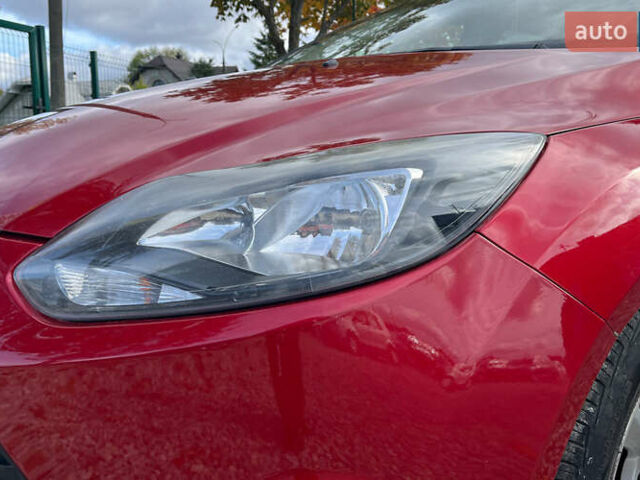 Червоний Форд Фокус, об'ємом двигуна 1.56 л та пробігом 213 тис. км за 7500 $, фото 28 на Automoto.ua