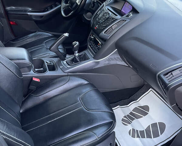 Красный Форд Фокус, объемом двигателя 1.6 л и пробегом 207 тыс. км за 8999 $, фото 37 на Automoto.ua