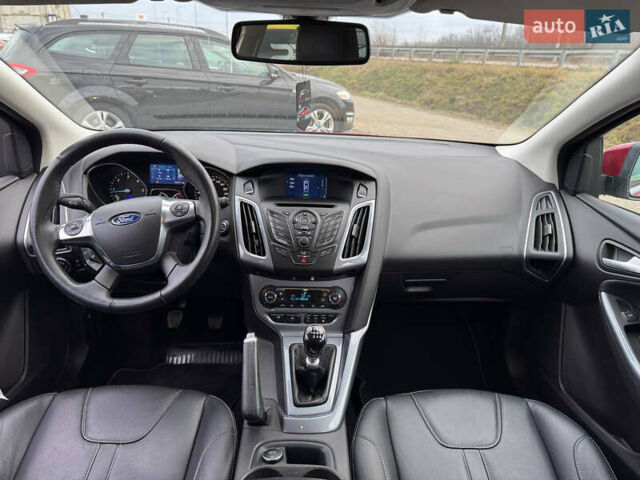 Червоний Форд Фокус, об'ємом двигуна 1.6 л та пробігом 229 тис. км за 8700 $, фото 34 на Automoto.ua