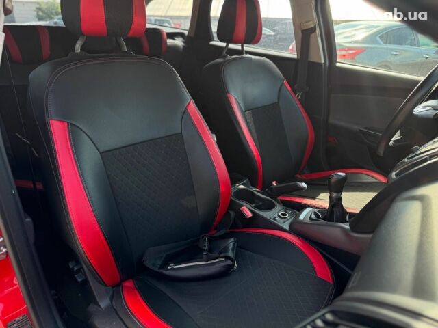 Червоний Форд Фокус, об'ємом двигуна 1.6 л та пробігом 271 тис. км за 7690 $, фото 42 на Automoto.ua