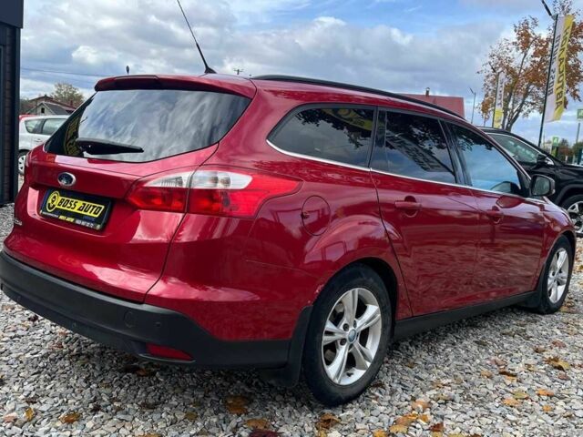 Червоний Форд Фокус, об'ємом двигуна 1.6 л та пробігом 213 тис. км за 7500 $, фото 4 на Automoto.ua
