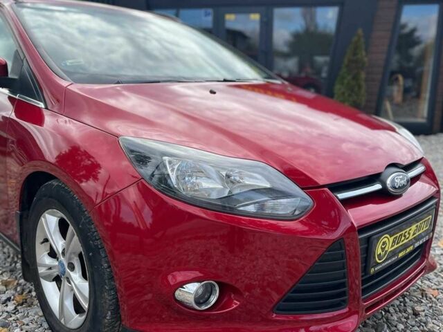 Червоний Форд Фокус, об'ємом двигуна 1.6 л та пробігом 213 тис. км за 7500 $, фото 1 на Automoto.ua