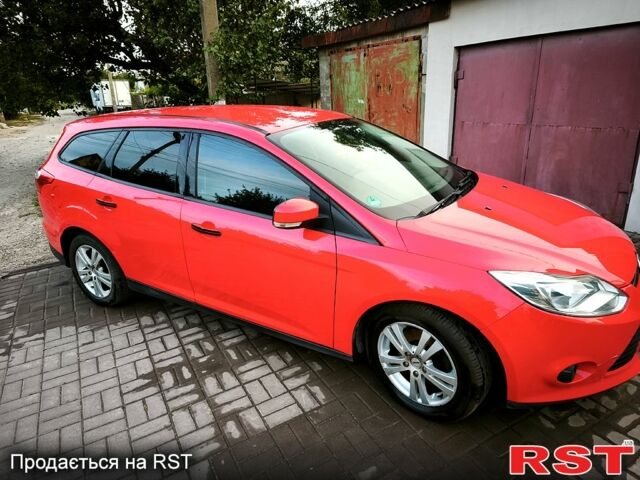 Червоний Форд Фокус, об'ємом двигуна 2 л та пробігом 20300 тис. км за 9000 $, фото 9 на Automoto.ua