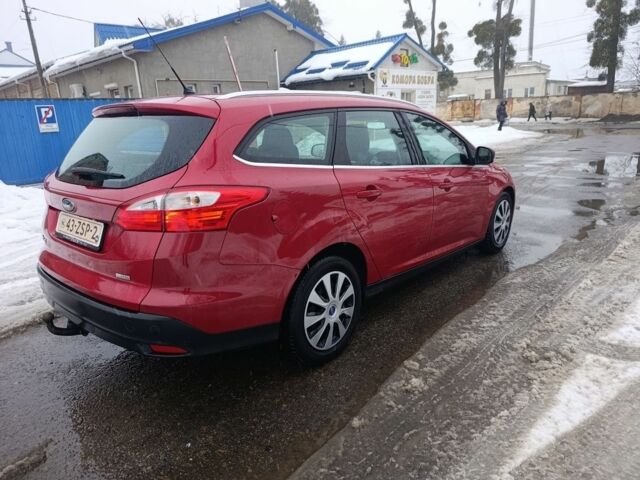 Красный Форд Фокус, объемом двигателя 0 л и пробегом 263 тыс. км за 6499 $, фото 2 на Automoto.ua