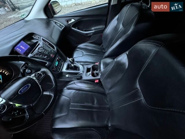 Червоний Форд Фокус, об'ємом двигуна 1.6 л та пробігом 224 тис. км за 8700 $, фото 72 на Automoto.ua