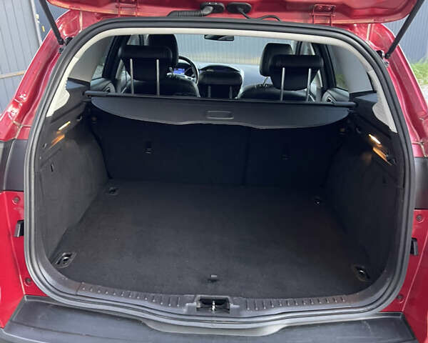 Красный Форд Фокус, объемом двигателя 1.6 л и пробегом 207 тыс. км за 8600 $, фото 32 на Automoto.ua