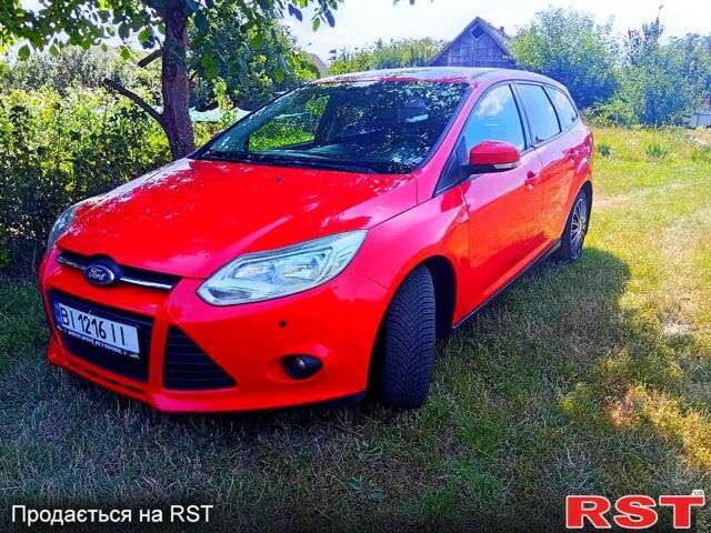 Красный Форд Фокус, объемом двигателя 1 л и пробегом 200 тыс. км за 5500 $, фото 3 на Automoto.ua