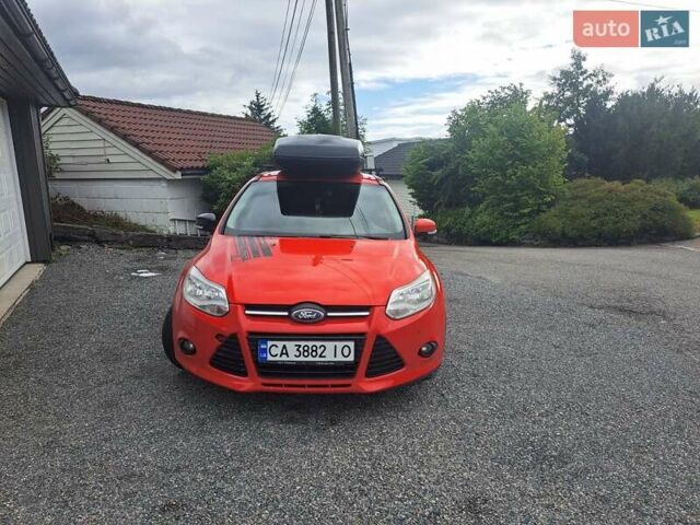 Красный Форд Фокус, объемом двигателя 1 л и пробегом 200 тыс. км за 6200 $, фото 6 на Automoto.ua