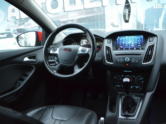 Красный Форд Фокус, объемом двигателя 0 л и пробегом 189 тыс. км за 8500 $, фото 9 на Automoto.ua