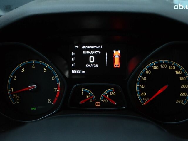 Красный Форд Фокус, объемом двигателя 0 л и пробегом 189 тыс. км за 8500 $, фото 14 на Automoto.ua