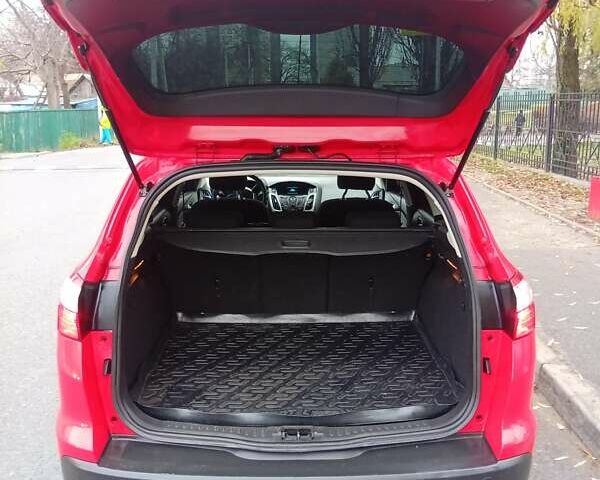 Красный Форд Фокус, объемом двигателя 1 л и пробегом 149 тыс. км за 6200 $, фото 10 на Automoto.ua