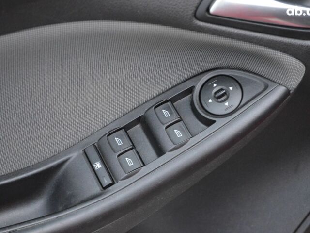 Красный Форд Фокус, объемом двигателя 0 л и пробегом 189 тыс. км за 8500 $, фото 19 на Automoto.ua