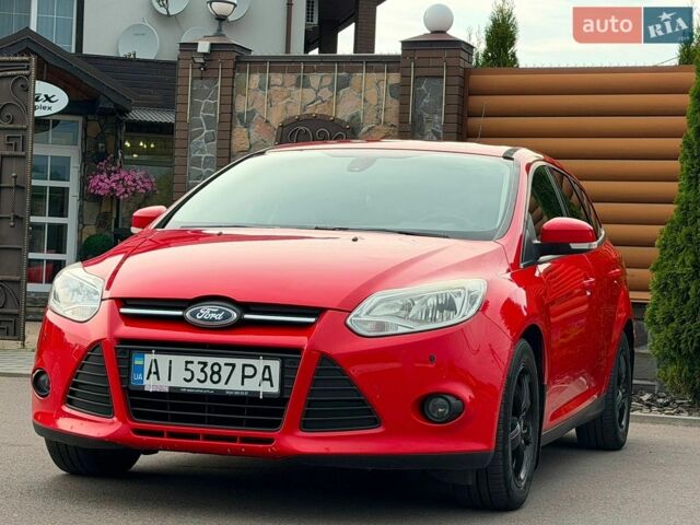 Червоний Форд Фокус, об'ємом двигуна 1 л та пробігом 188 тис. км за 5600 $, фото 2 на Automoto.ua