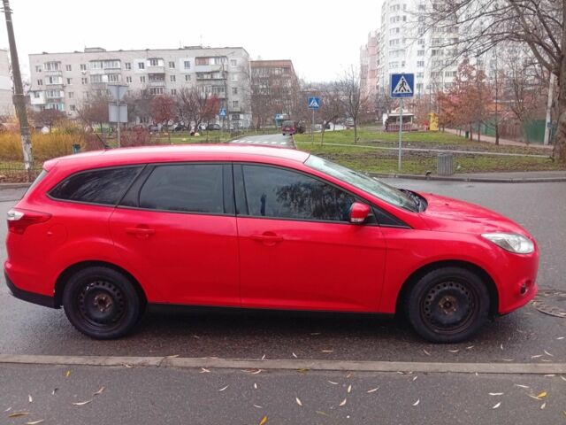 Красный Форд Фокус, объемом двигателя 1 л и пробегом 149 тыс. км за 6200 $, фото 10 на Automoto.ua