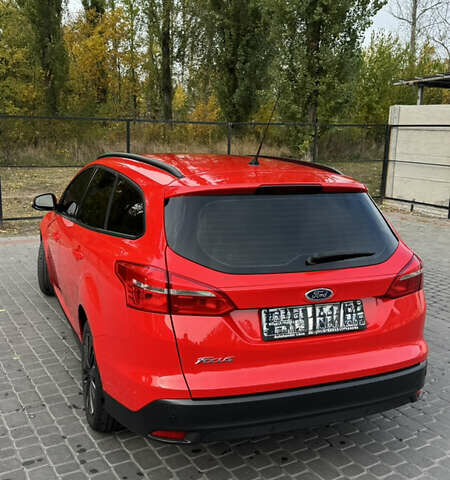 Форд Фокус 2015 у Кременчуге на Automoto.ua Червоний Форд Фокус, об'ємом двигуна 1.5 л та пробігом 277 тис. км за 8750 $, фото 2 на Automoto.ua