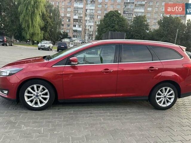 Красный Форд Фокус, объемом двигателя 1.5 л и пробегом 239 тыс. км за 10990 $, фото 4 на Automoto.ua