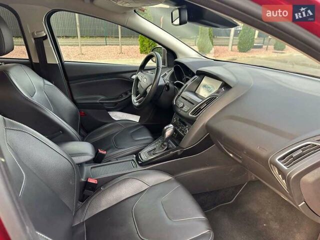 Красный Форд Фокус, объемом двигателя 1.5 л и пробегом 239 тыс. км за 10990 $, фото 13 на Automoto.ua