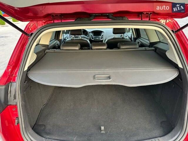 Красный Форд Фокус, объемом двигателя 1.5 л и пробегом 239 тыс. км за 10990 $, фото 21 на Automoto.ua