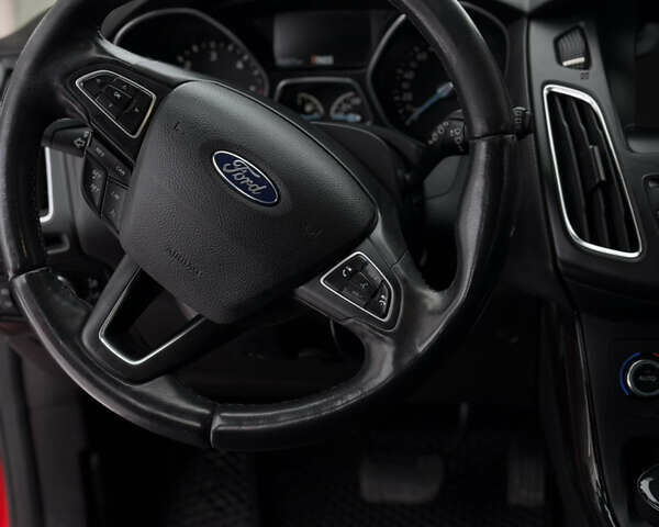 Червоний Форд Фокус, об'ємом двигуна 2 л та пробігом 280 тис. км за 10299 $, фото 28 на Automoto.ua