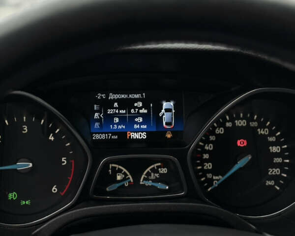 Червоний Форд Фокус, об'ємом двигуна 2 л та пробігом 280 тис. км за 10299 $, фото 41 на Automoto.ua