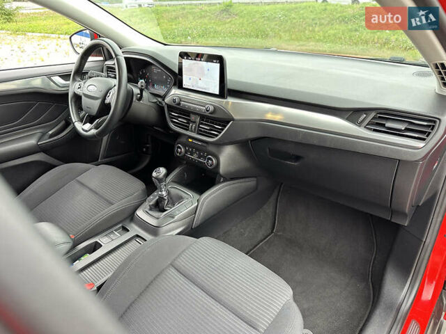 Красный Форд Фокус, объемом двигателя 1.5 л и пробегом 96 тыс. км за 14300 $, фото 38 на Automoto.ua