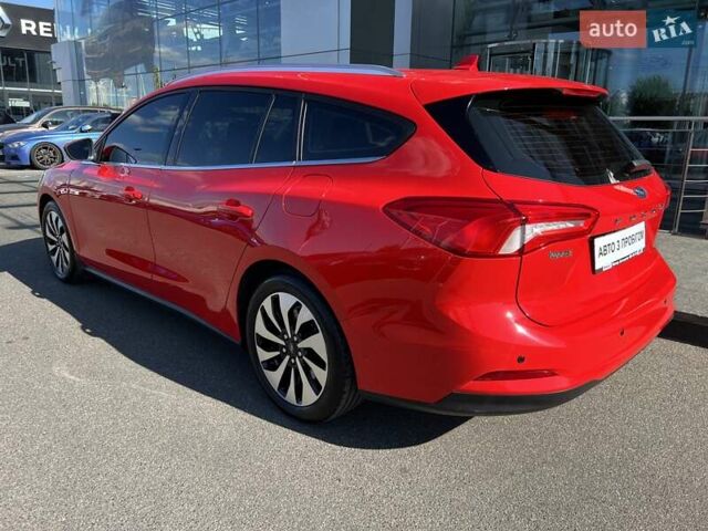 Красный Форд Фокус, объемом двигателя 1 л и пробегом 63 тыс. км за 15500 $, фото 4 на Automoto.ua