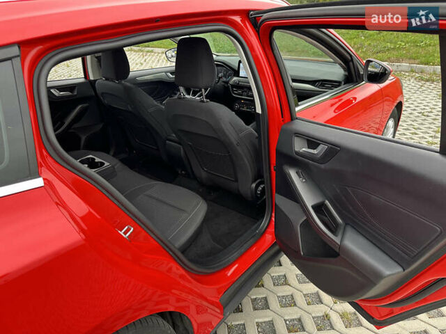 Красный Форд Фокус, объемом двигателя 1.5 л и пробегом 96 тыс. км за 14300 $, фото 40 на Automoto.ua