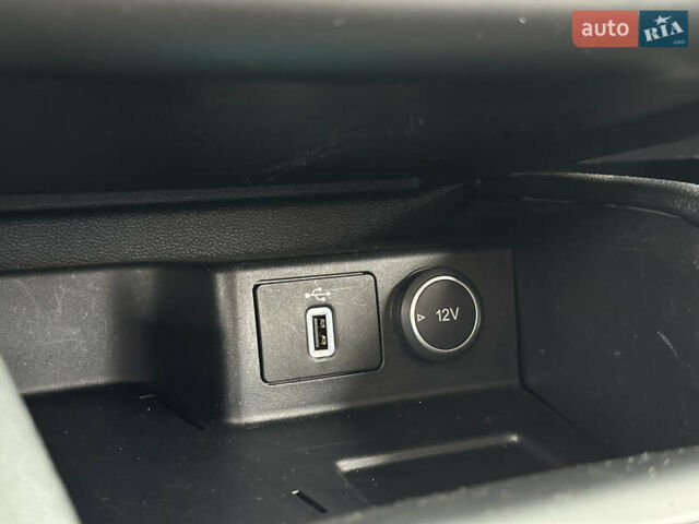 Красный Форд Фокус, объемом двигателя 1.5 л и пробегом 96 тыс. км за 14300 $, фото 34 на Automoto.ua