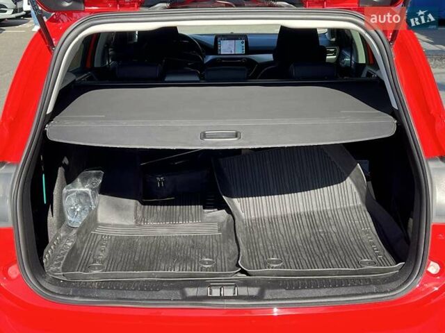 Красный Форд Фокус, объемом двигателя 1 л и пробегом 63 тыс. км за 15500 $, фото 15 на Automoto.ua