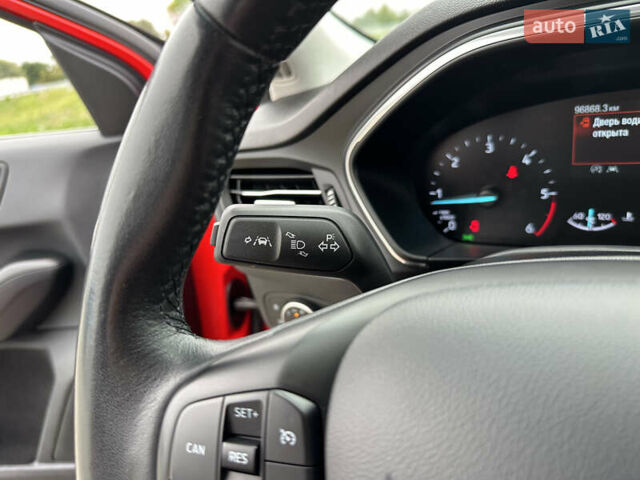 Красный Форд Фокус, объемом двигателя 1.5 л и пробегом 96 тыс. км за 14300 $, фото 30 на Automoto.ua