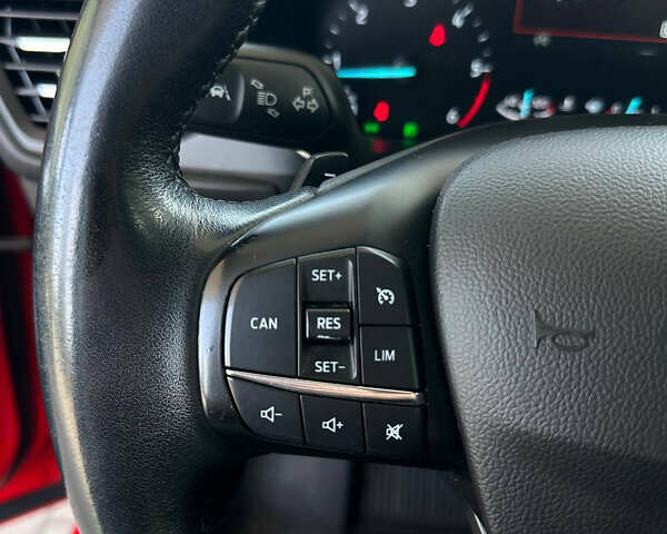 Красный Форд Фокус, объемом двигателя 1.5 л и пробегом 242 тыс. км за 12499 $, фото 23 на Automoto.ua