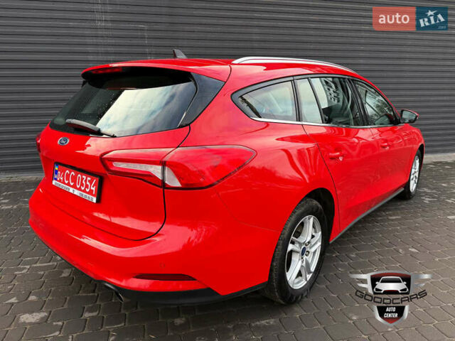 Красный Форд Фокус, объемом двигателя 1.48 л и пробегом 240 тыс. км за 13500 $, фото 3 на Automoto.ua