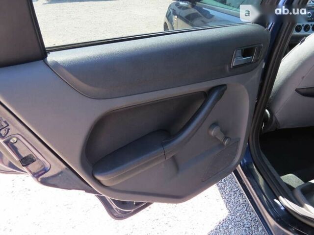 Форд Фокус, объемом двигателя 1.6 л и пробегом 205 тыс. км за 3800 $, фото 8 на Automoto.ua