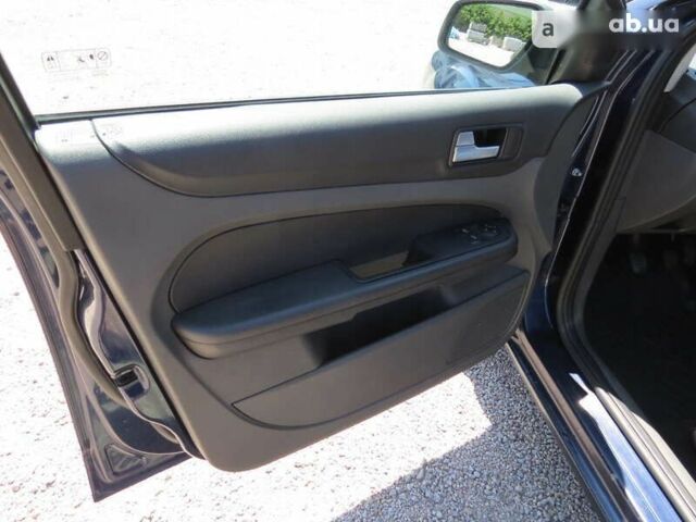 Форд Фокус, объемом двигателя 1.6 л и пробегом 205 тыс. км за 3800 $, фото 4 на Automoto.ua