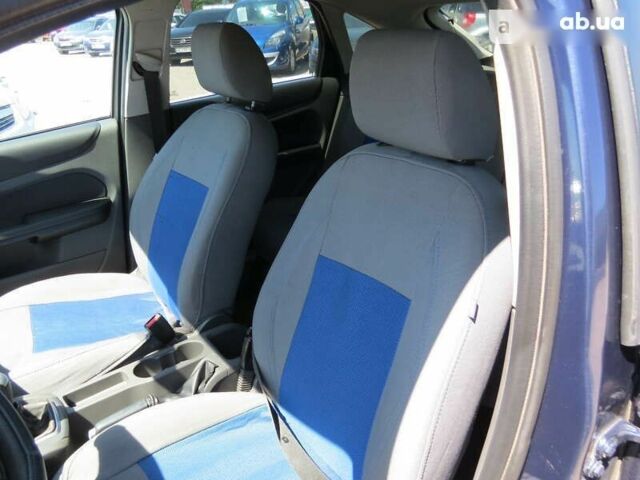Форд Фокус, объемом двигателя 1.6 л и пробегом 205 тыс. км за 3800 $, фото 6 на Automoto.ua