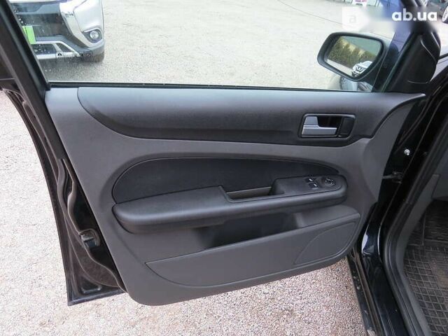 Форд Фокус, объемом двигателя 1.6 л и пробегом 195 тыс. км за 5300 $, фото 5 на Automoto.ua