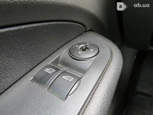 Форд Фокус, объемом двигателя 1.6 л и пробегом 195 тыс. км за 5300 $, фото 24 на Automoto.ua