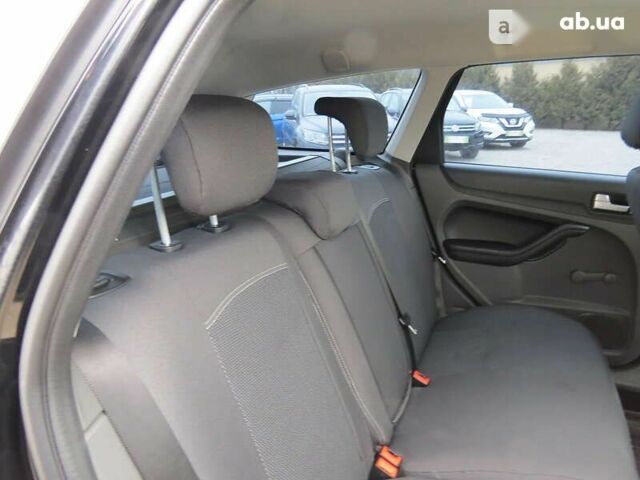 Форд Фокус, объемом двигателя 1.6 л и пробегом 195 тыс. км за 5300 $, фото 14 на Automoto.ua